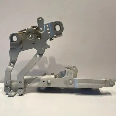BMW 2 F22 F23 Engine bonnet/hood hinges 13989610 7239415