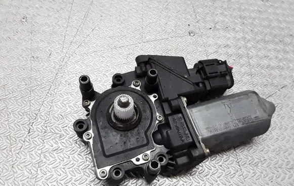 Audi A8 S8 D2 4D Rear door window regulator motor 4D0959802