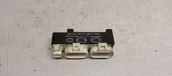 Volkswagen Transporter - Caravelle T4 Coolant fan relay 701919506A