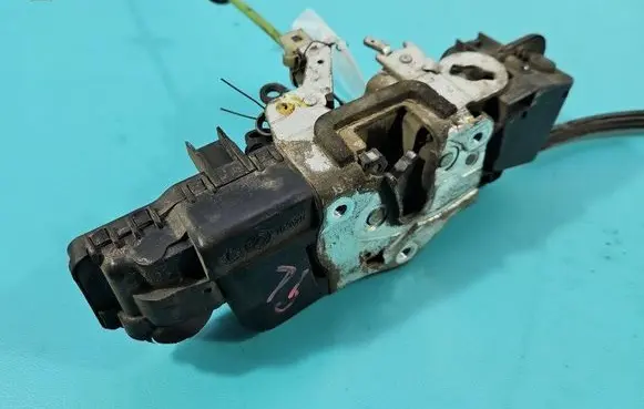 Fiat Stilo Front door lock 51759063 IMPRK1497386