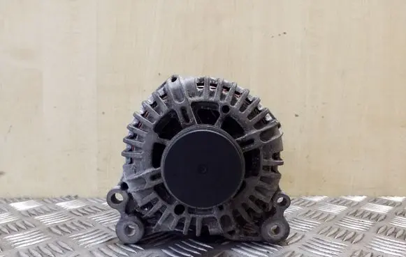 Volkswagen Eos Generator/alternator 06F903023C TG14C011 2542695F