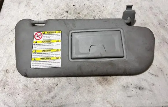 Mazda 3 I Sun visor
