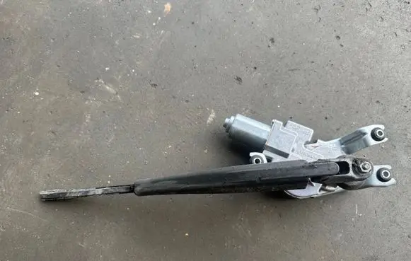 BMW X3 G01 Rear window wiper motor 7407264