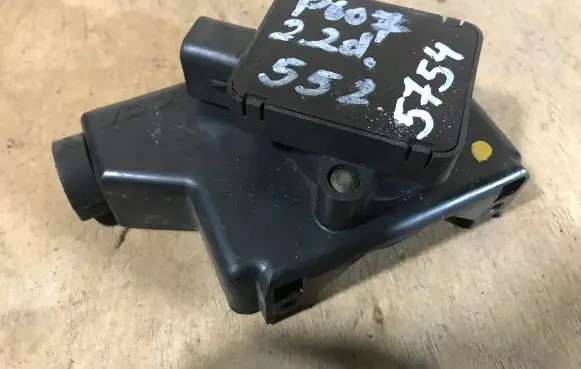 Peugeot 607 Accelerator pedal position sensor 9639779180 1004984