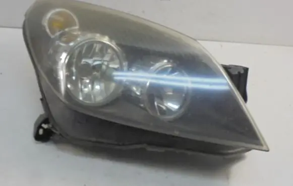 Opel Astra H Headlight/headlamp 20A389L