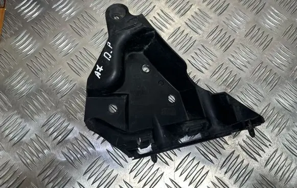 Volvo XC60 Front bumper mounting bracket 30764619