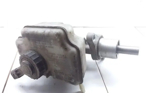 Skoda Octavia Mk2 (1Z) Master brake cylinder 1K1611301C 03350886351 03339005512