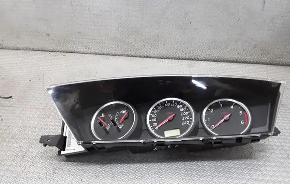 Nissan Primera Speedometer (instrument cluster) AU881