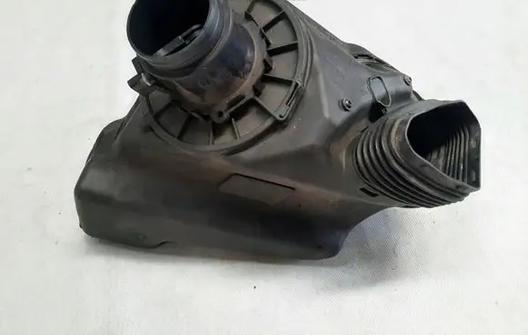 Air filter box