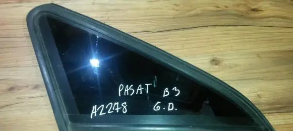 Volkswagen PASSAT B3 Rear side window Nenustatyta