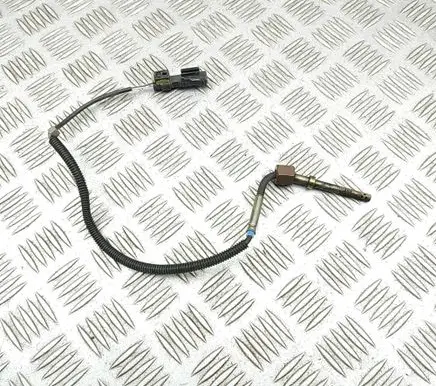 Mercedes-Benz C W205 Oil temperature sensor A0009056804