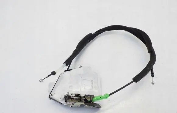 Nissan Qashqai J12 Rear door lock 8250160E0A