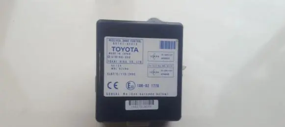 Toyota Corolla Verso AR10 Door control unit/module 897410F010 89741-0F010