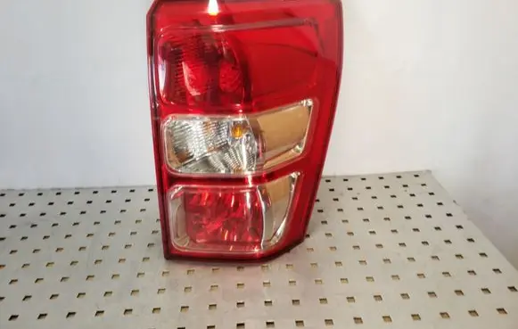 Suzuki Grand Vitara II Rear/tail lights 22059079