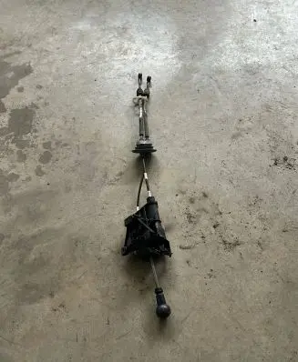 Peugeot Partner Gear shifter/selector 3527353