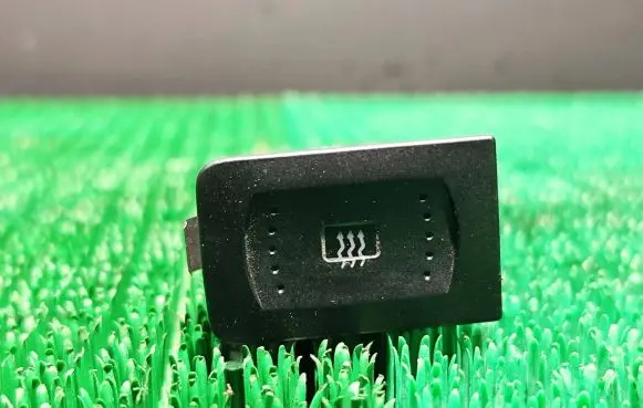 Volkswagen Golf V Hazard light switch 1J0953235
