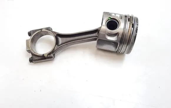 Ford Galaxy Piston with connecting rod 045C BHS