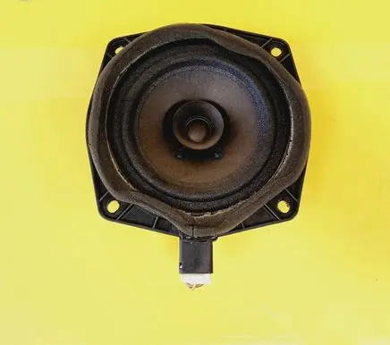 Mitsubishi Colt Front door speaker MN141417