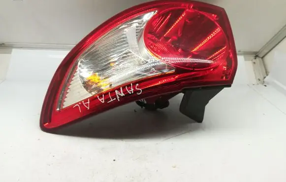 Hyundai Santa Fe Rear/tail lights 924022B000