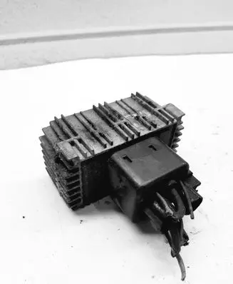 Opel Vectra B Glow plug pre-heat relay 09132691