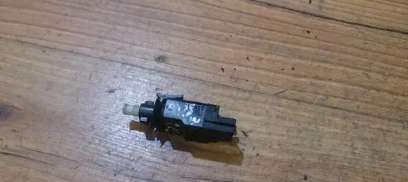 Mercedes-Benz C W202 Brake pedal sensor switch 0015450109 05W03