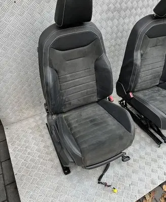 Seat Arona Front passenger seat VW19544