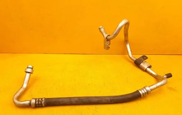 Nissan NP300 Air conditioning (A/C) pipe/hose 924804KJ0D