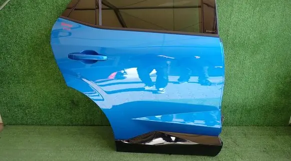 Renault Rafale Rear door 