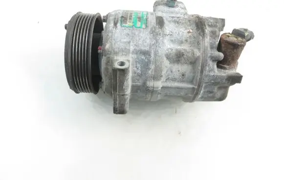Volkswagen Touran I Air conditioning (A/C) compressor (pump) 1K0820803G