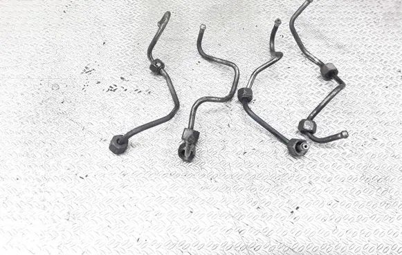Citroen C4 I Picasso Fuel injector supply line/pipe 