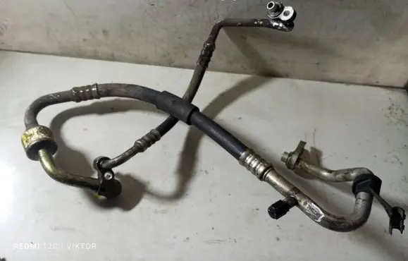 Air conditioning (A/C) pipe/hose