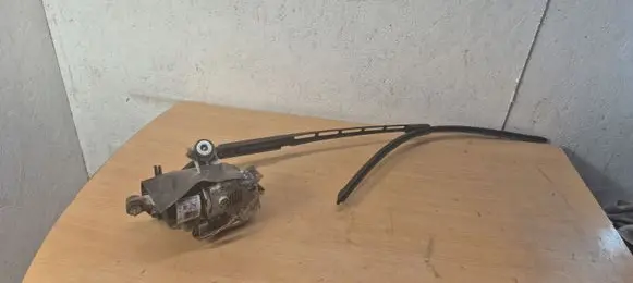 Citroen C5 Wiper motor 53569612