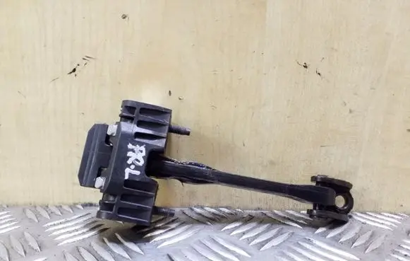 Peugeot 508 Front door check strap stopper