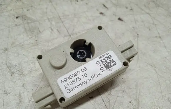 BMW 3 E90 E91 Antenna control unit 699009005