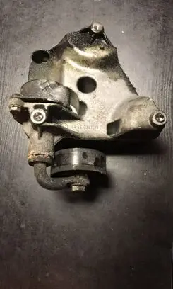 BMW 3 E46 A/C compressor mount bracket 7787319