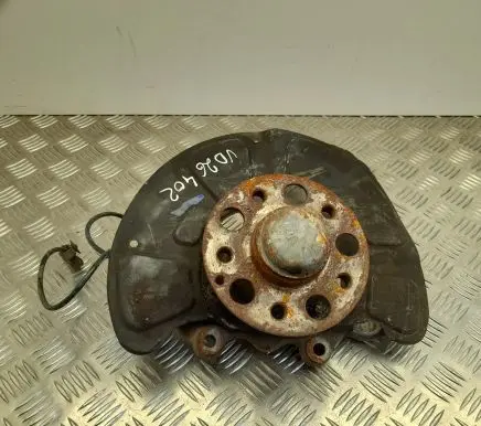 Mercedes-Benz E W212 Front wheel hub A21224