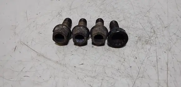 Mini One - Cooper R50 - 53 Nuts/bolts 