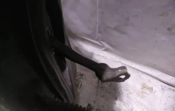 Nissan Murano Z50 Front door check strap stopper 