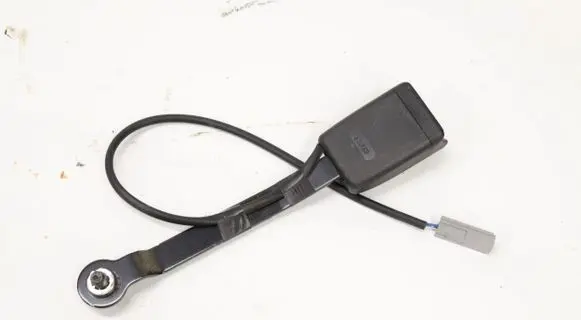 Mazda CX-5 Front seatbelt buckle