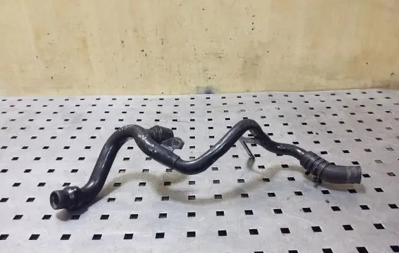 Audi Q7 4L Engine coolant pipe/hose 059121065AK