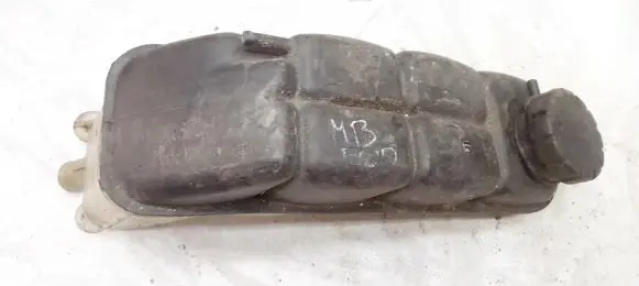 Mercedes-Benz E W210 Coolant expansion tank/reservoir 2105000349