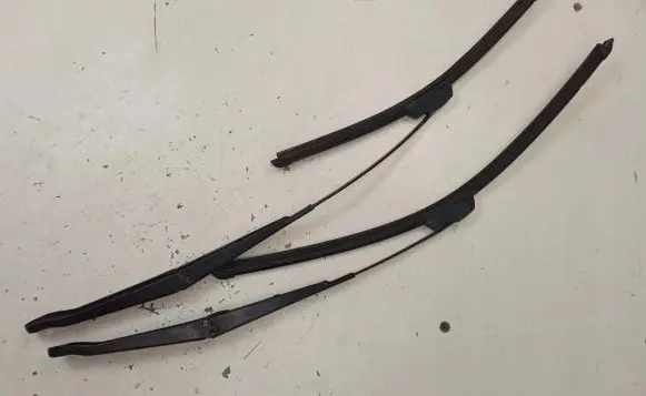 Fiat Punto Evo Front wiper blade arm