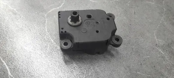 Peugeot 307 A/C air flow flap actuator/motor 
