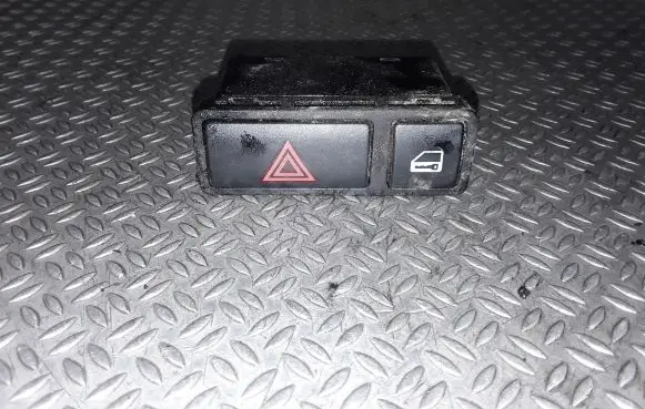 BMW 3 E46 Hazard light switch 61318368920