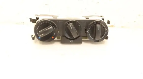 Volkswagen Fox Interior fan control switch 