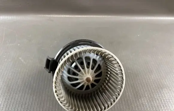 Peugeot 208 II Heater fan/blower KY333002