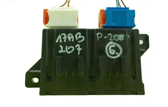 Peugeot 208 I Central body control module 9800559580 17AB207