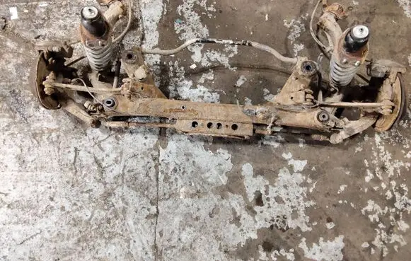 Toyota Avensis T250 Rear axle beam 