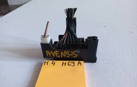 Toyota Avensis T250 Fuse box set 1212123