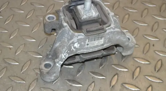 Mini Cooper Countryman R60 Engine mount bracket 6784355